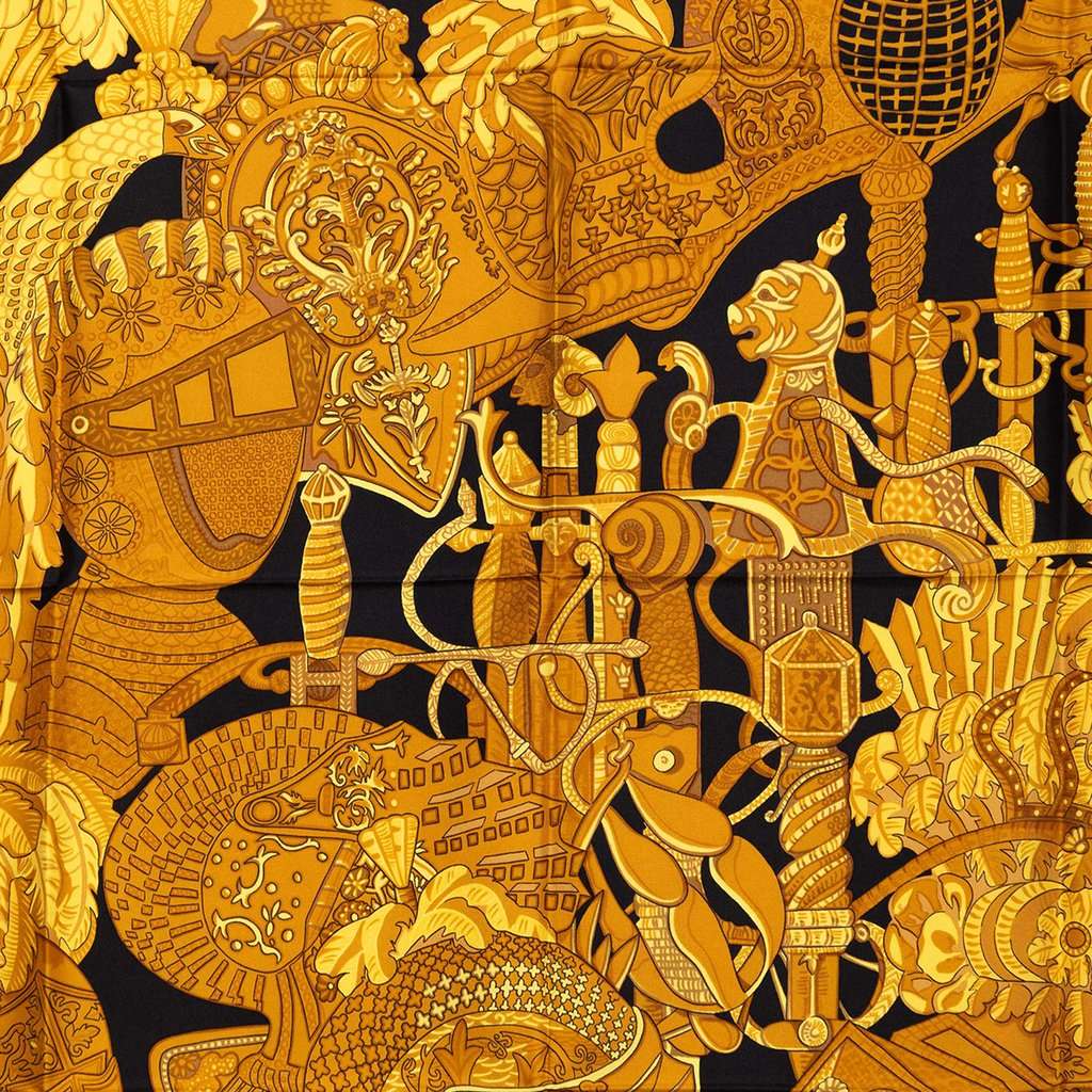 Hermès Armets en Panache Silk Scarf 90 Gold Never worn - Box View