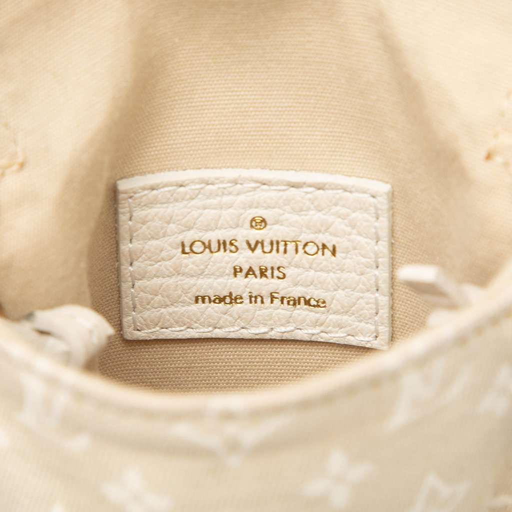 Louis Vuitton Monogram Mini Lin Pochette Cancun Beige Very good condition - Box View