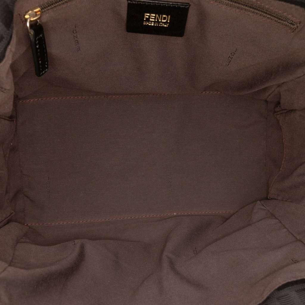 Fendi Zucca Canvas Chef Tote Black Very good condition - Model View