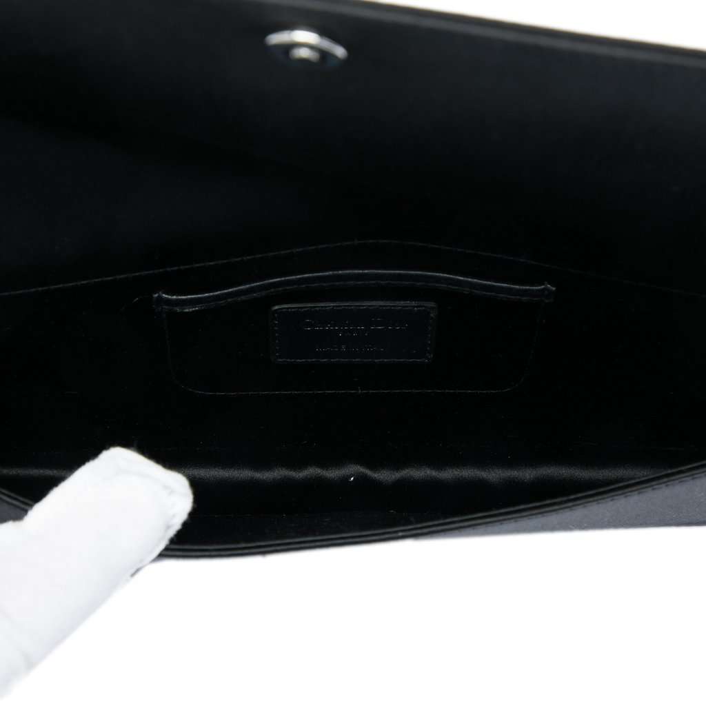 Dior Satin Sequin Clutch with Chain Black Very good - Model View