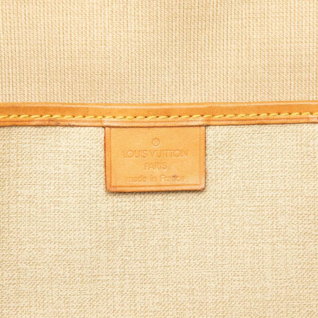 Louis Vuitton Monogram Excursion Brown Very good condition - Box View