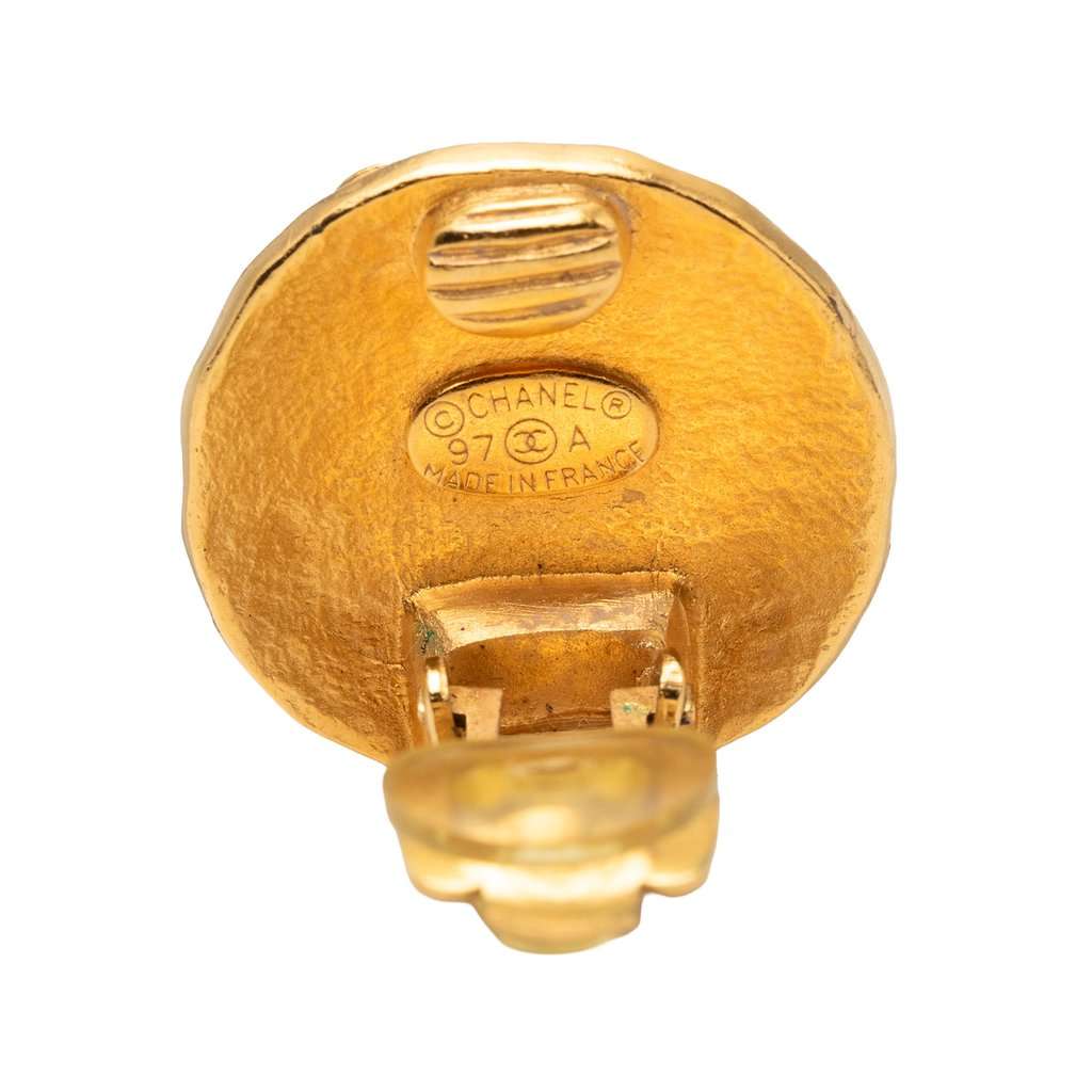 Chanel CC Gold Plated Round Clip On Earrings Gold Metal Very good condition - Inside View