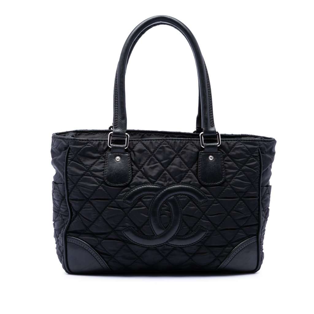 Chanel Paris New York Quilted Nylon Tote Black Very good condition - Front View