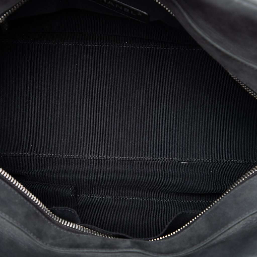 Chanel Quilted Iridescent Calfskin Chic Quilt Bowling Bag Black Leather Very good - Model View