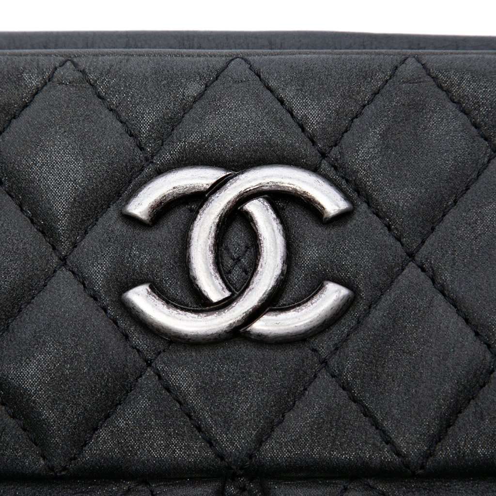 Chanel Quilted Iridescent Calfskin Chic Quilt Bowling Bag Black Leather Very good - Box View