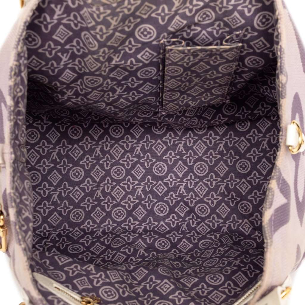 Louis Vuitton Monogram Tahitienne Cabas PM Purple Very good condition - Model View