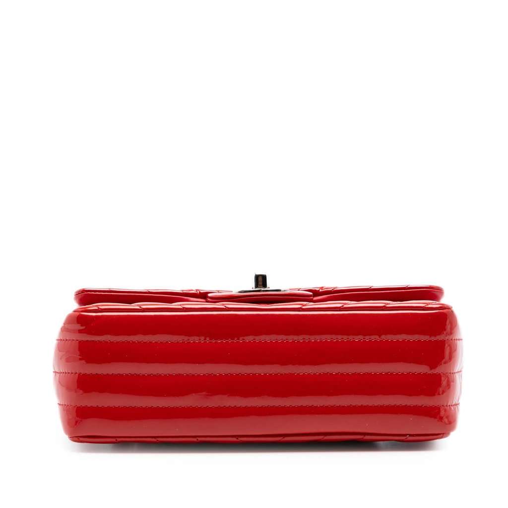 Chanel Mini Rectangular Classic Chevron Patent Single Flap Red Leather Very good condition - Inside View