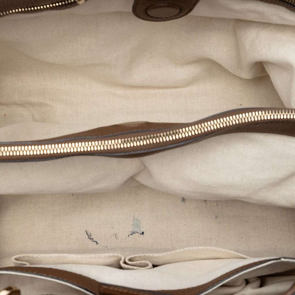Gucci Large Calfskin Bamboo Shopper Satchel Brown Leather Very good condition - Model View