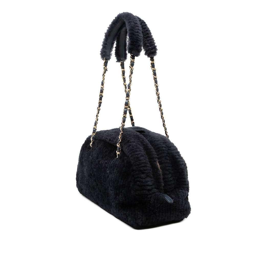 Chanel Coco Neigh Large Quilted Shearling Bowling Bag Blue Very good condition - Back View