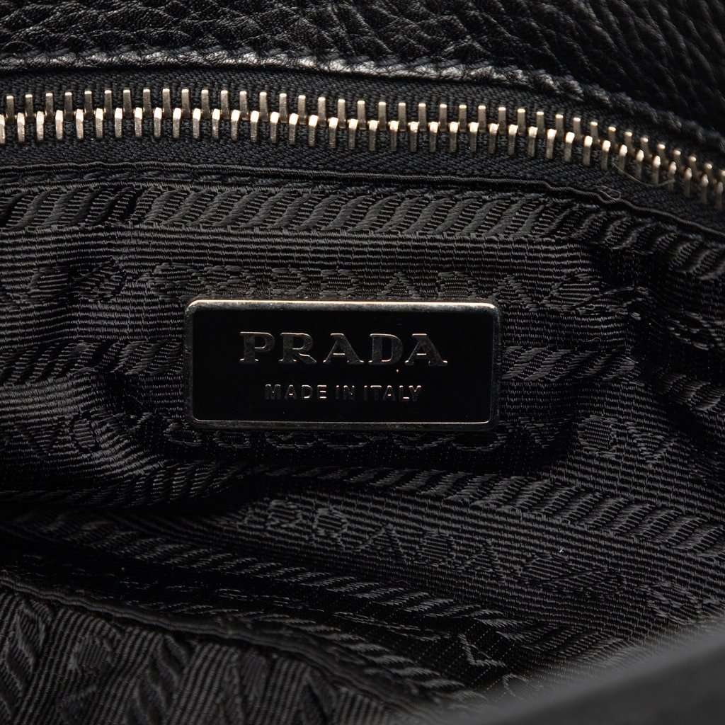 Prada Vitello Daino Flap Shoulder Bag Black Leather Very good condition - Box View
