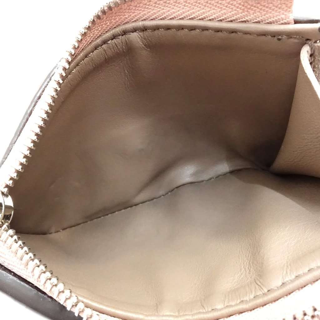 Louis Vuitton Taurillon Capucines Compact Wallet Pink Leather Very good condition - Box View