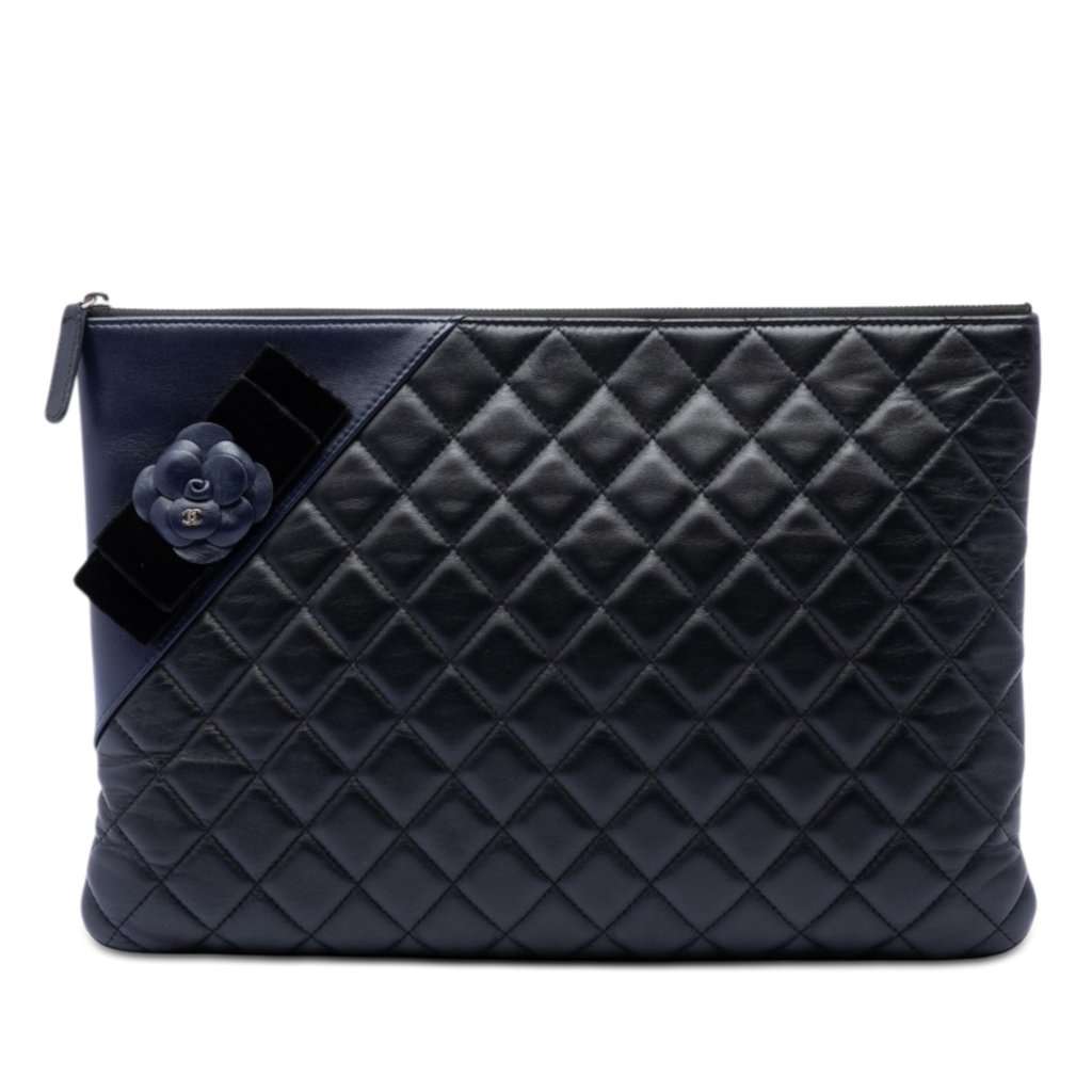 Chanel Large Quilted Lambskin Camellia O Case Clutch Black Leather Very good condition - Front View