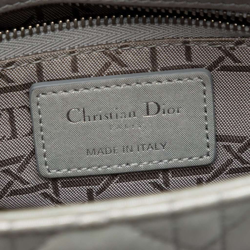 Dior Mini Iridescent Lambskin Cannage Lady Dior Silver Leather Very good condition - Box View