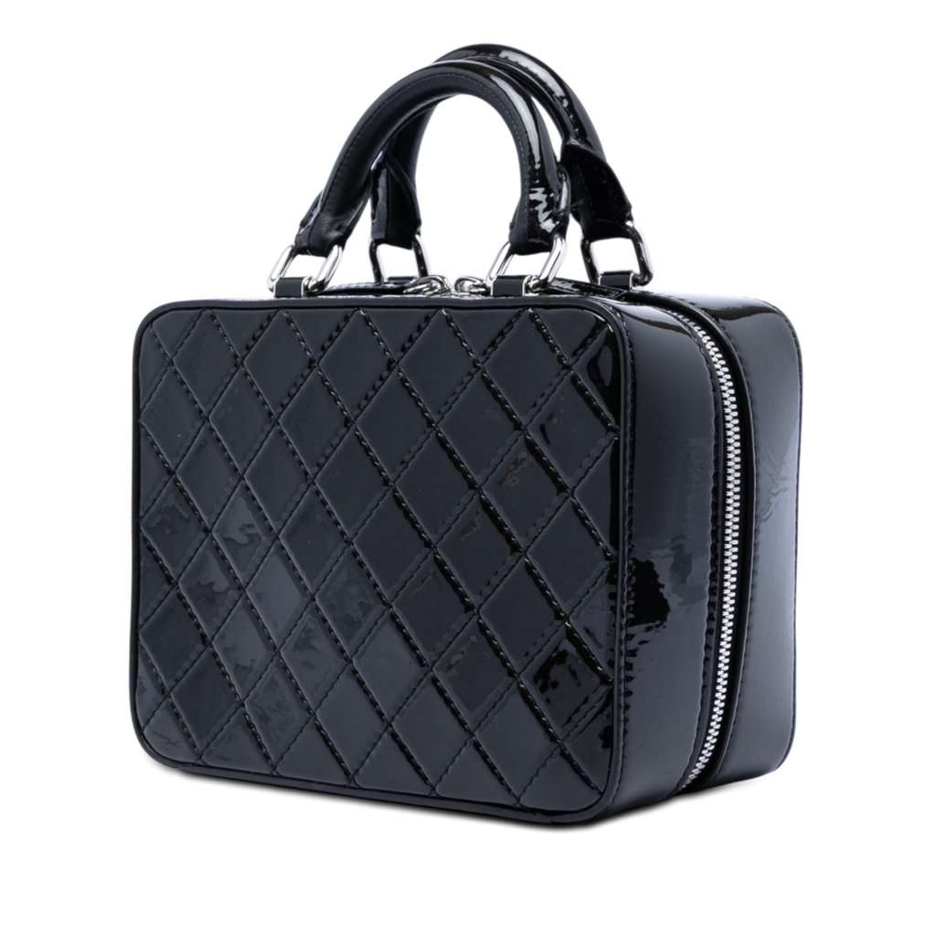 Chanel Small CC Quilted Patent Travel Kit Vanity Case Black Leather Very good condition - Back View