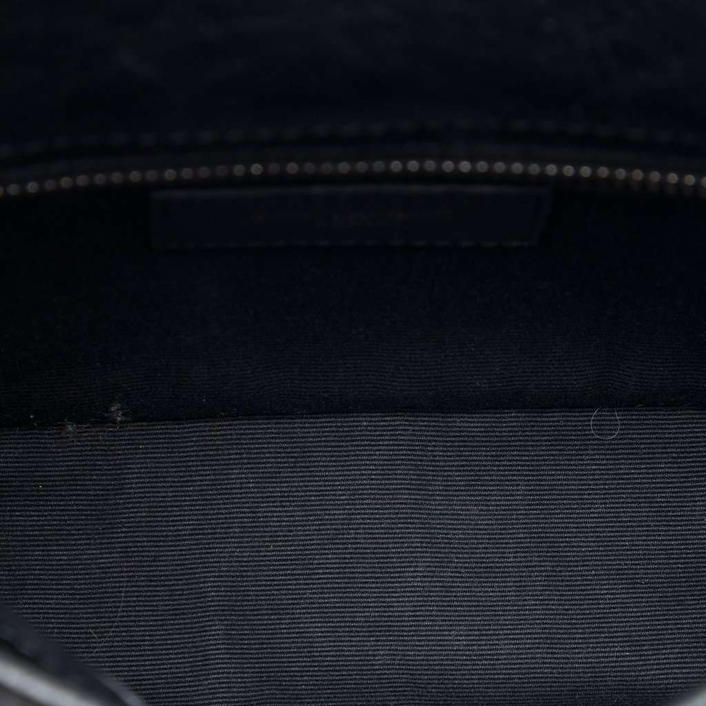 Saint Laurent Crinkled Calfskin Niki Wallet on Chain Black Leather Very good - Model View