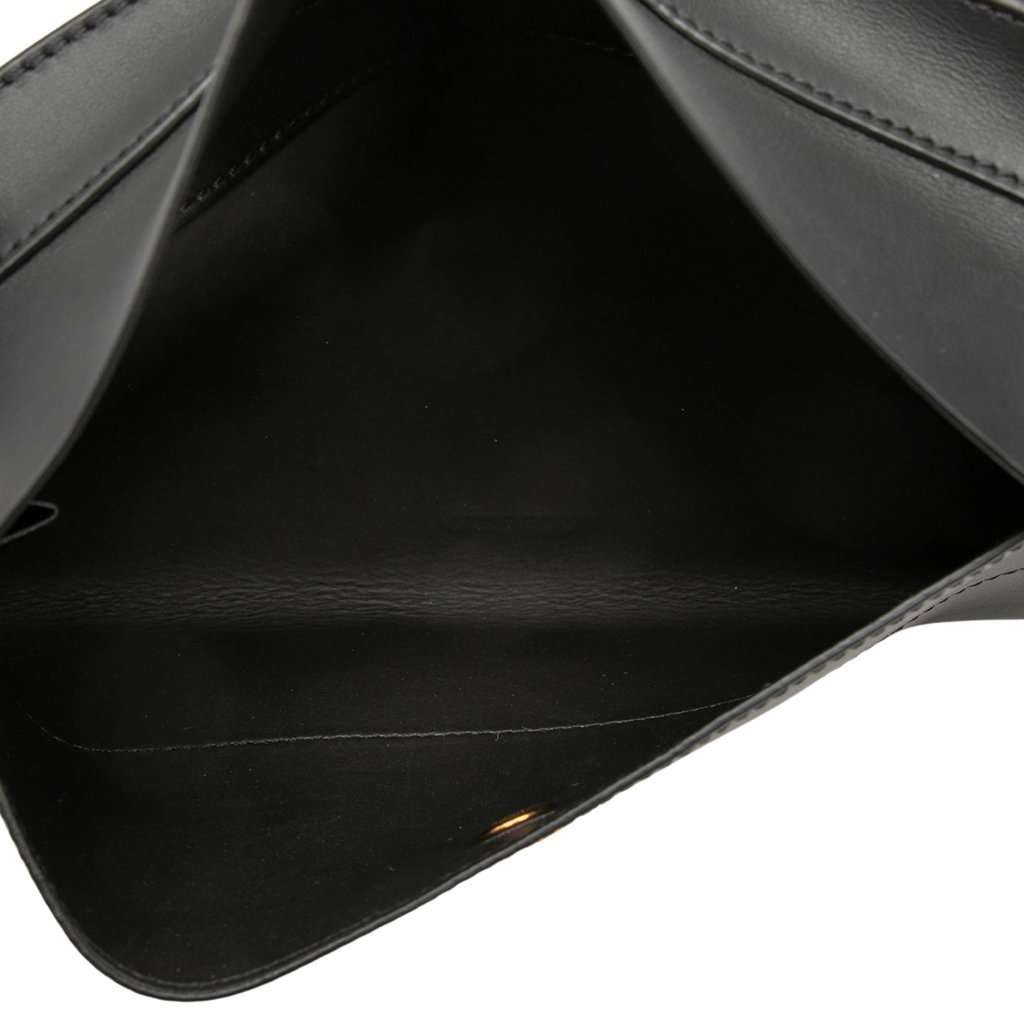 Burberry Leather Belt Bag Black Leather Very good - Model View