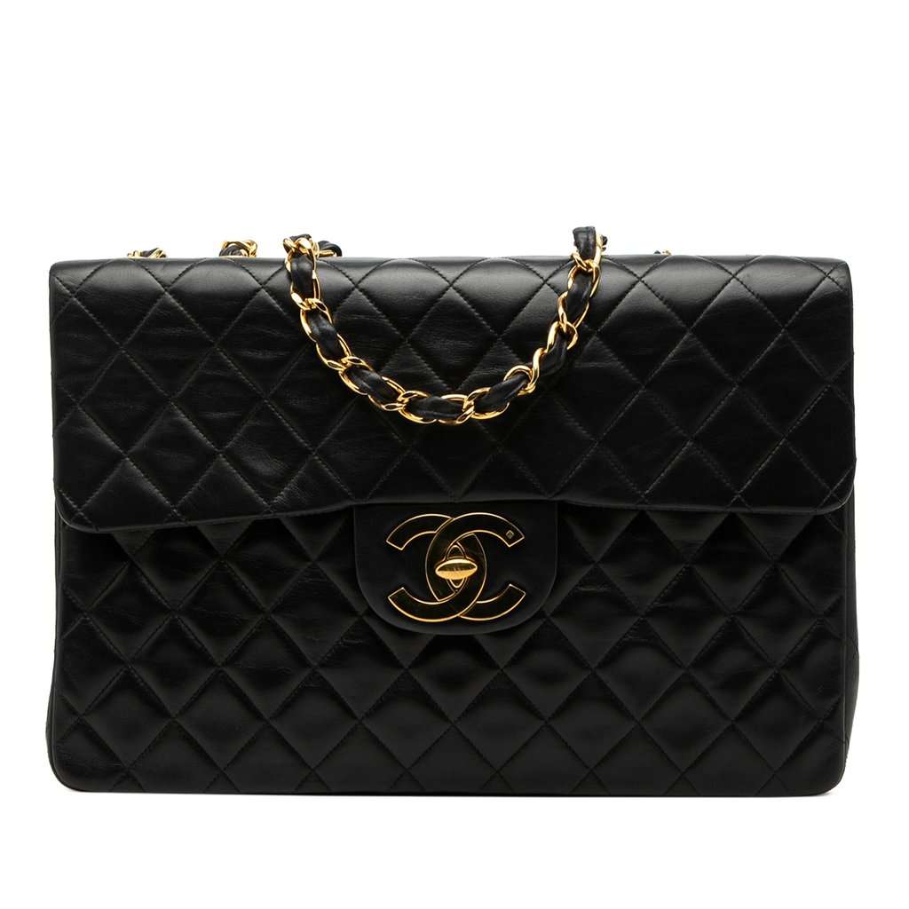 Chanel Maxi XL Classic Lambskin Single Flap Black Leather Very good condition - Front View