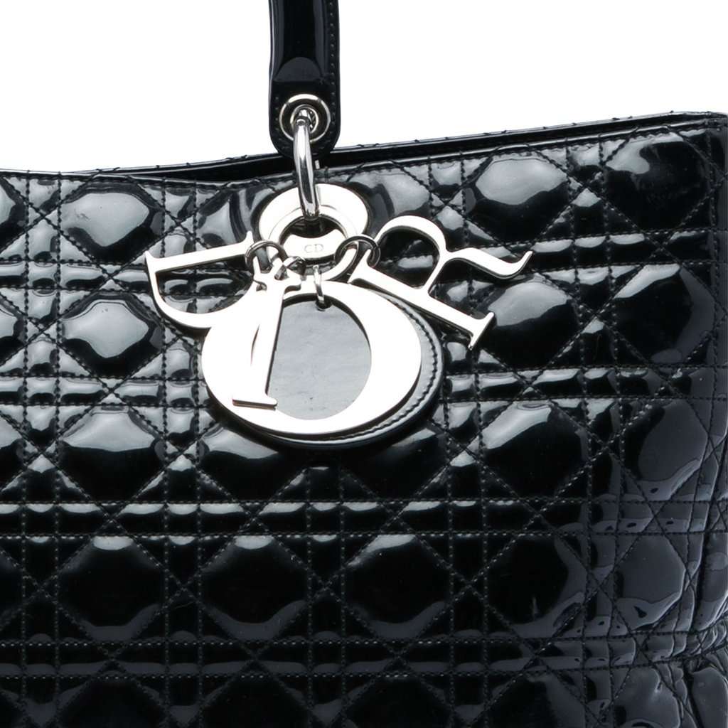 Dior Extra Large Patent Cannage Lady Dior Black Leather Good - Box View