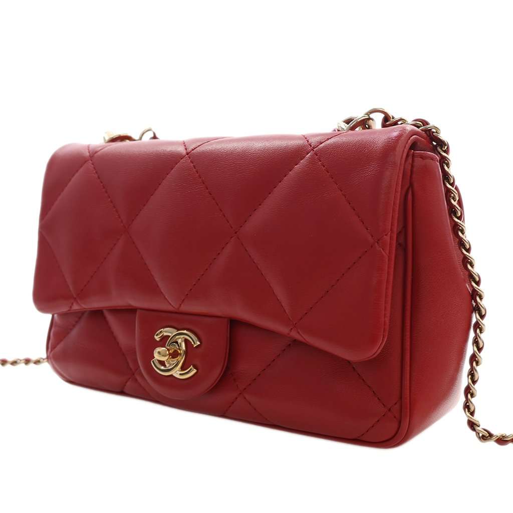 Chanel Small Lambskin Easy Carry Flap Red Leather Very good - Model View