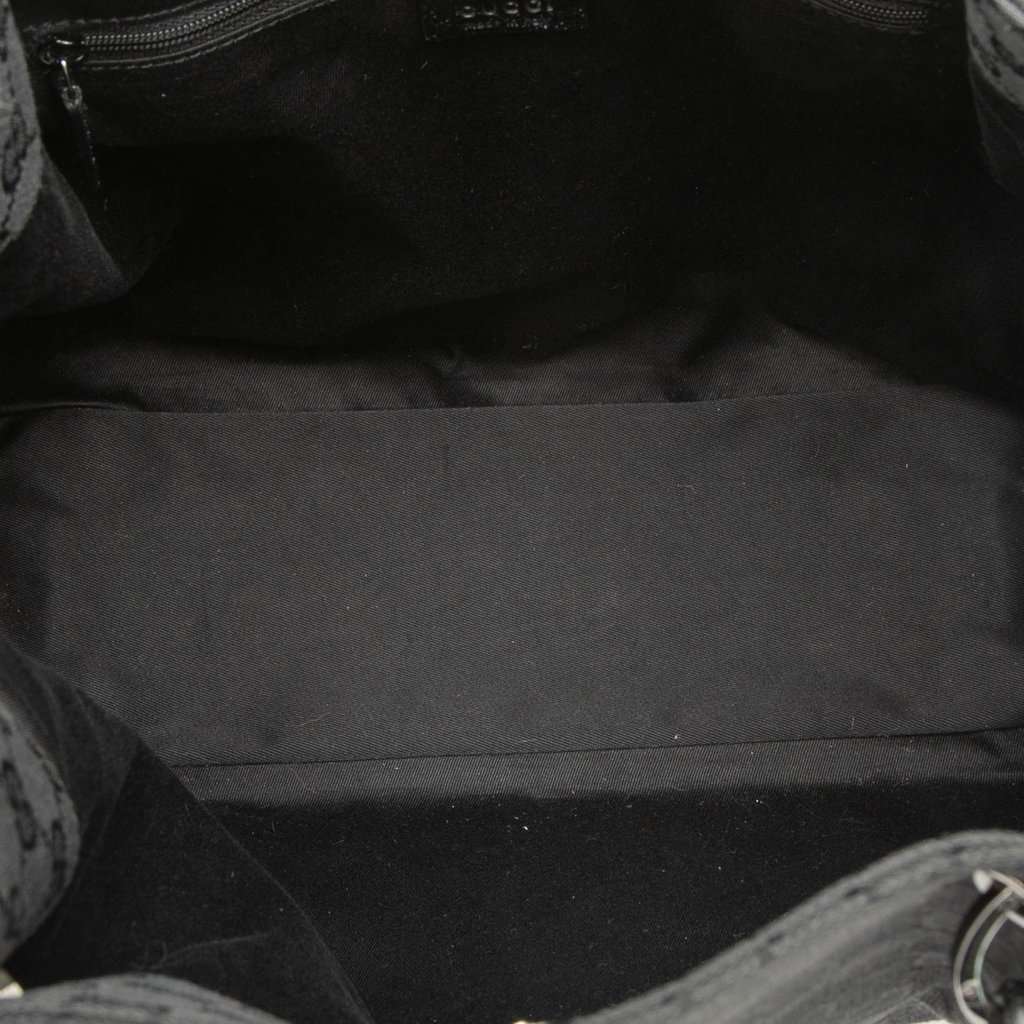 Gucci GG Canvas Tote Black Very good condition - Model View