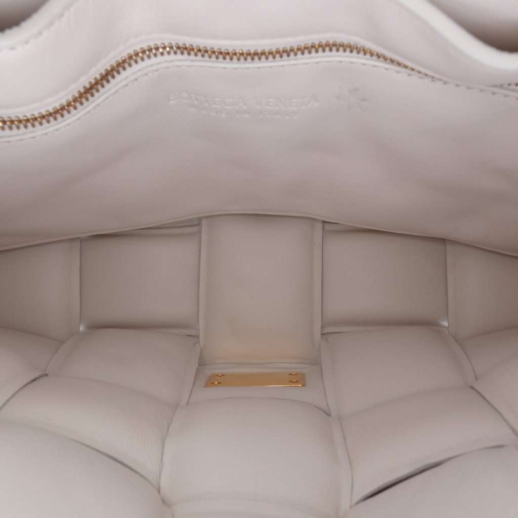 Bottega Veneta Nappa Intrecciato Padded Chain Cassette Satchel White Leather Very good condition - Model View