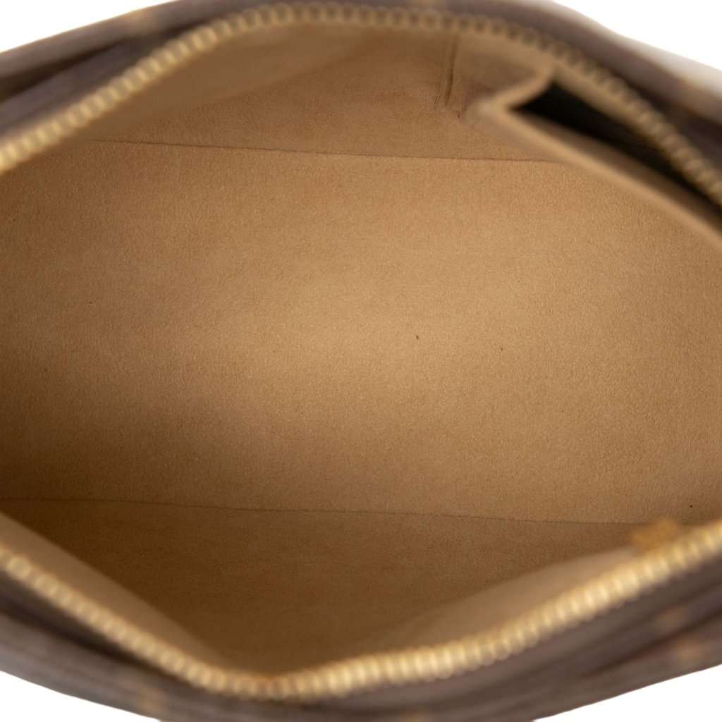Louis Vuitton Monogram Looping MM Brown Very good - Model View