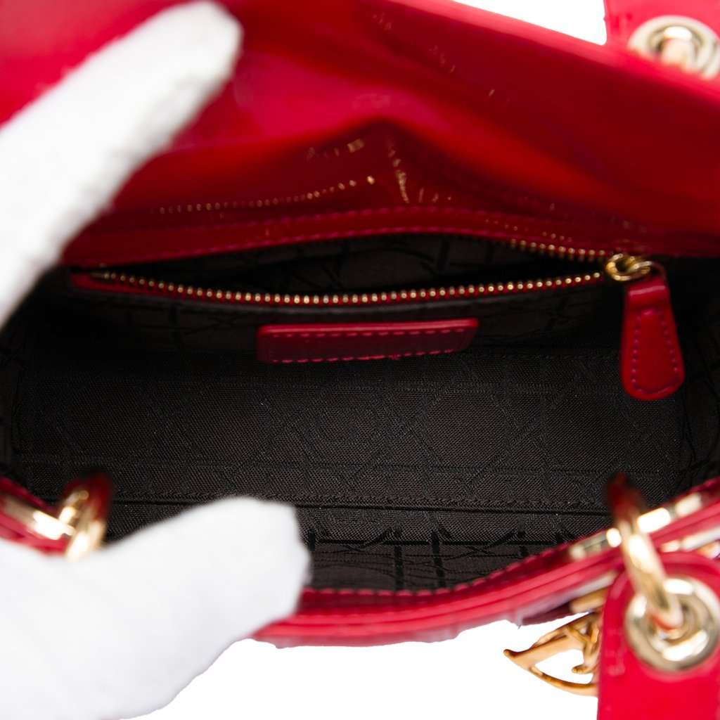 Dior Mini Patent Cannage Lady Dior Red Leather Very good condition - Model View