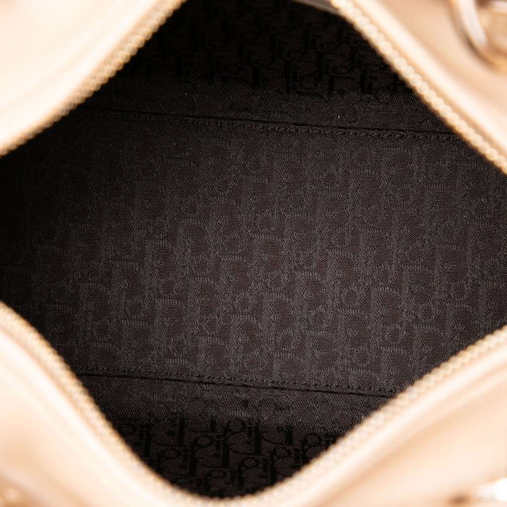 Dior Medium Lambskin Cannage Bow Lady Dior Brown Leather Very good - Model View