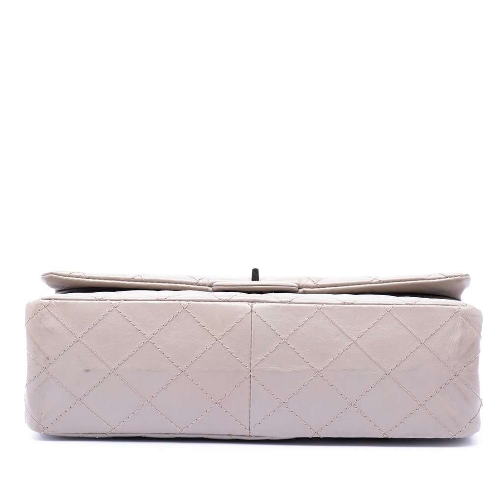 Chanel Quilted Aged Calfskin Reissue 2.55 Double Flap 226 Silver Leather Very good - Inside View