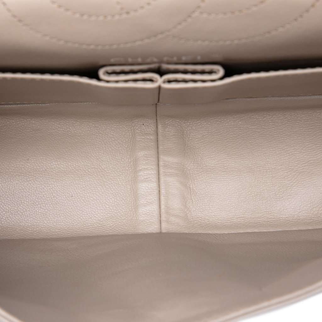 Chanel Quilted Aged Calfskin Reissue 2.55 Double Flap 226 Silver Leather Very good - Model View