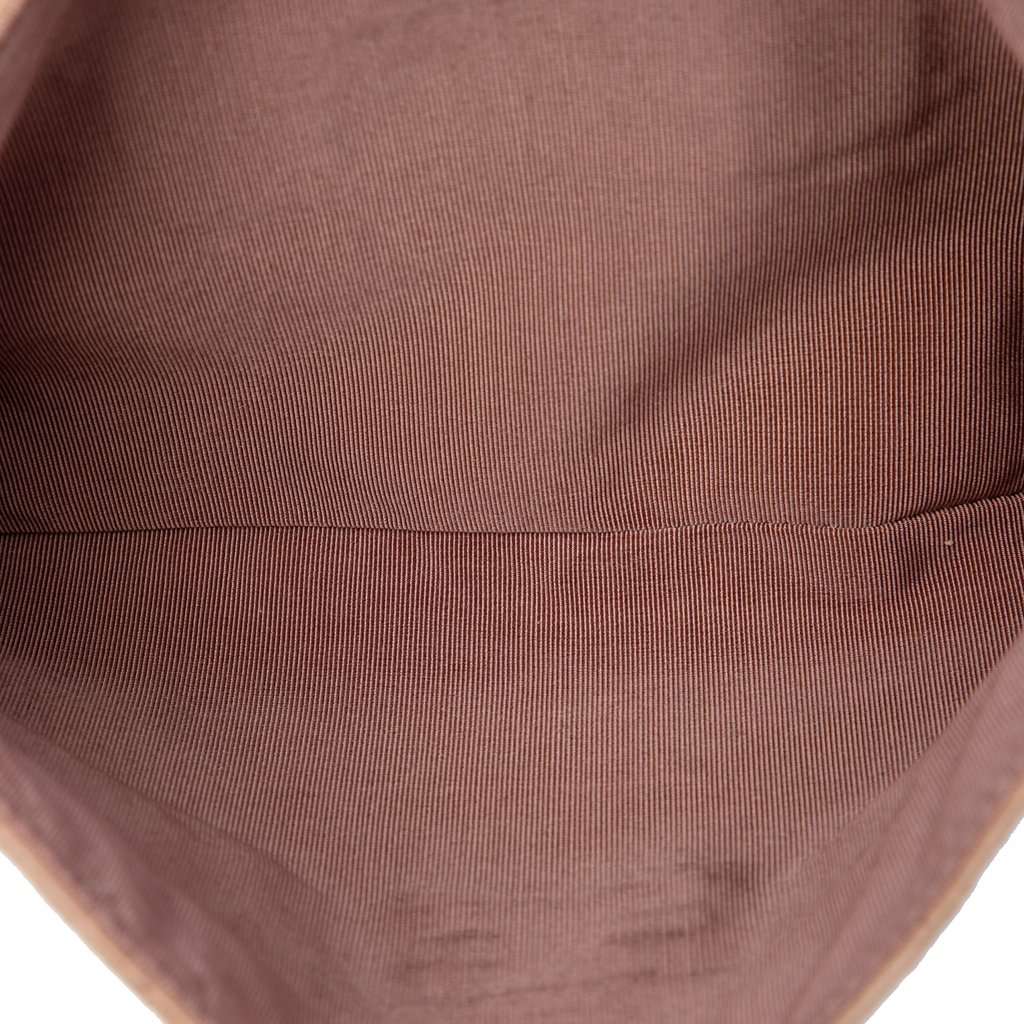 Chanel Choco Bar Suede Mademoiselle Turnlock Flap Beige Leather Very good condition - Model View