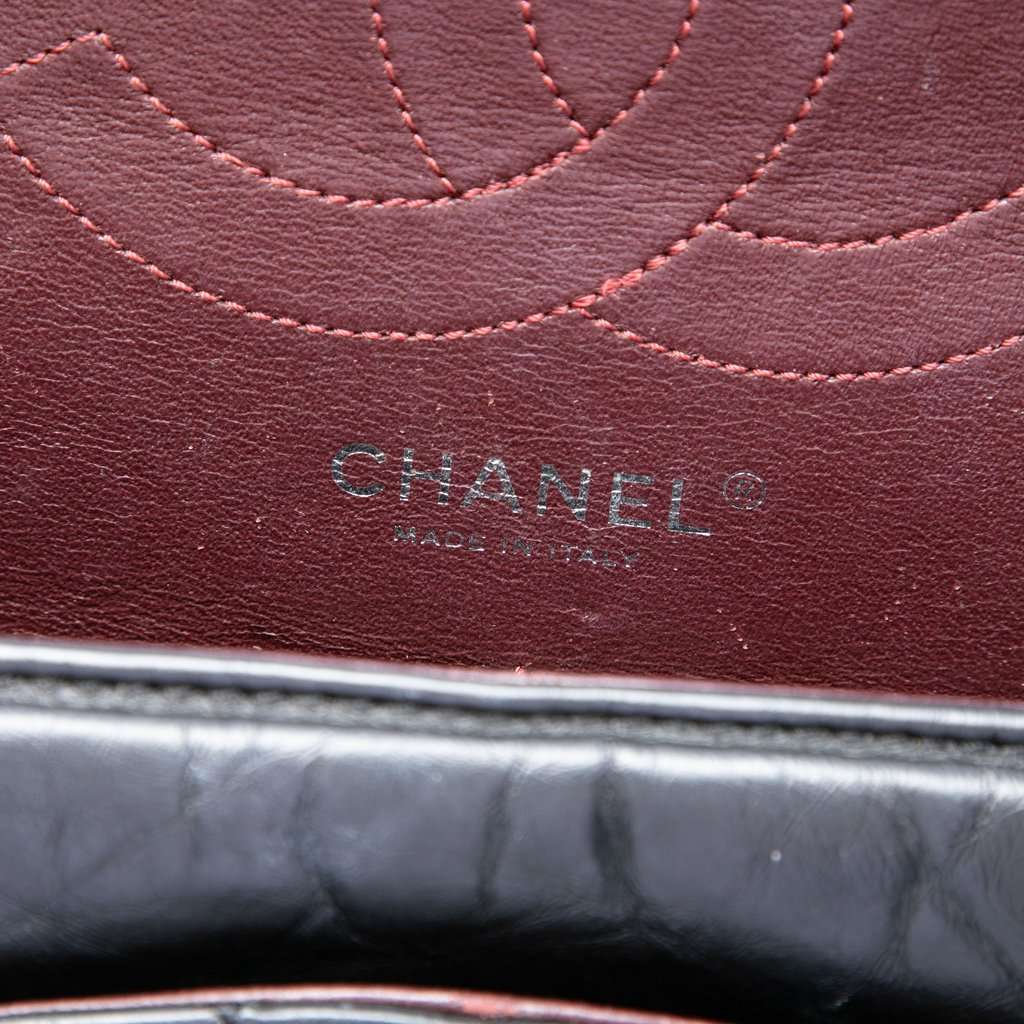 Chanel Quilted Aged Calfskin Reissue 2.55 Double Flap 226 Black Leather Very good condition - Box View