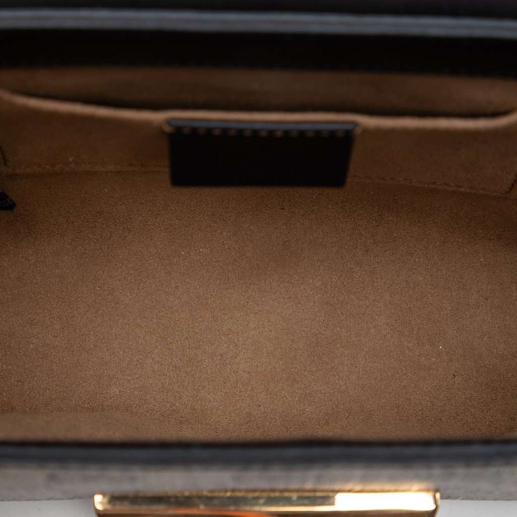 Gucci Small GG Supreme Padlock Crossbody Beige Very good - Model View
