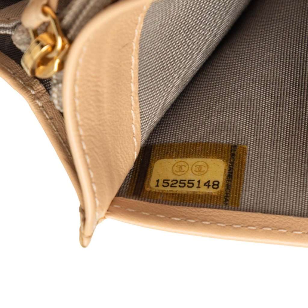 Chanel CC Caviar Bifold Long Wallet Beige Leather Very good - Box View