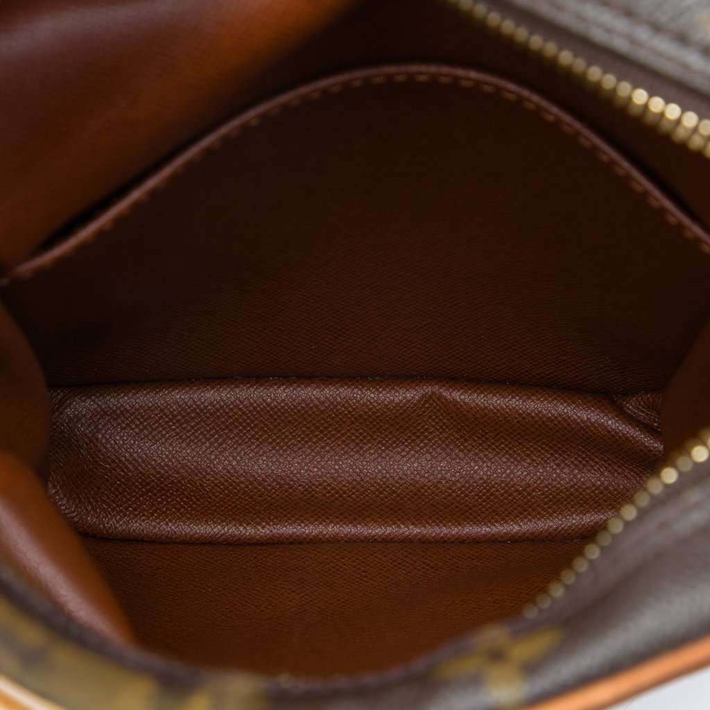 Louis Vuitton Monogram Danube Brown Very good - Model View
