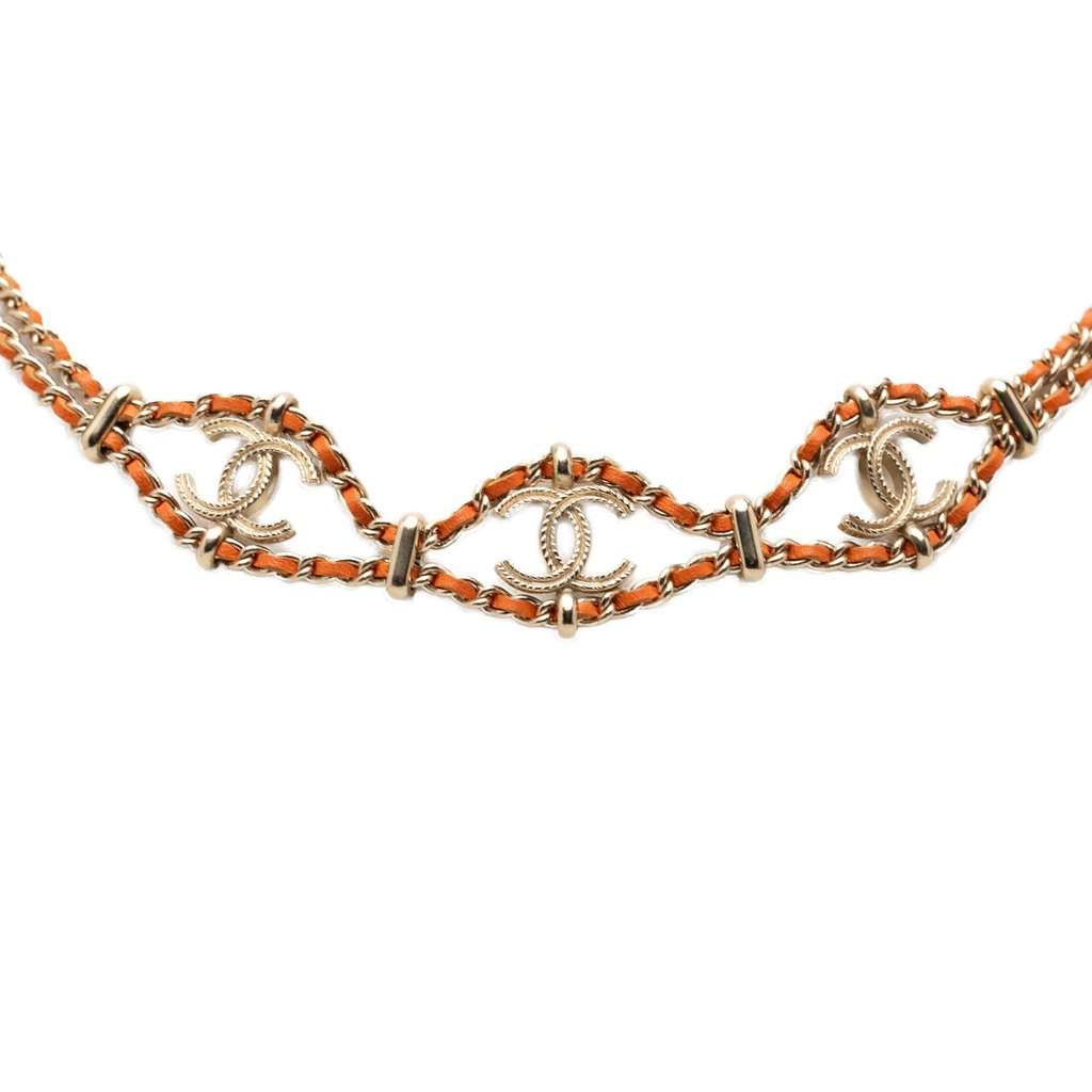 Chanel CC Gold Plated Leather Woven Wrap Choker Necklace Gold Metal Very good - Model View