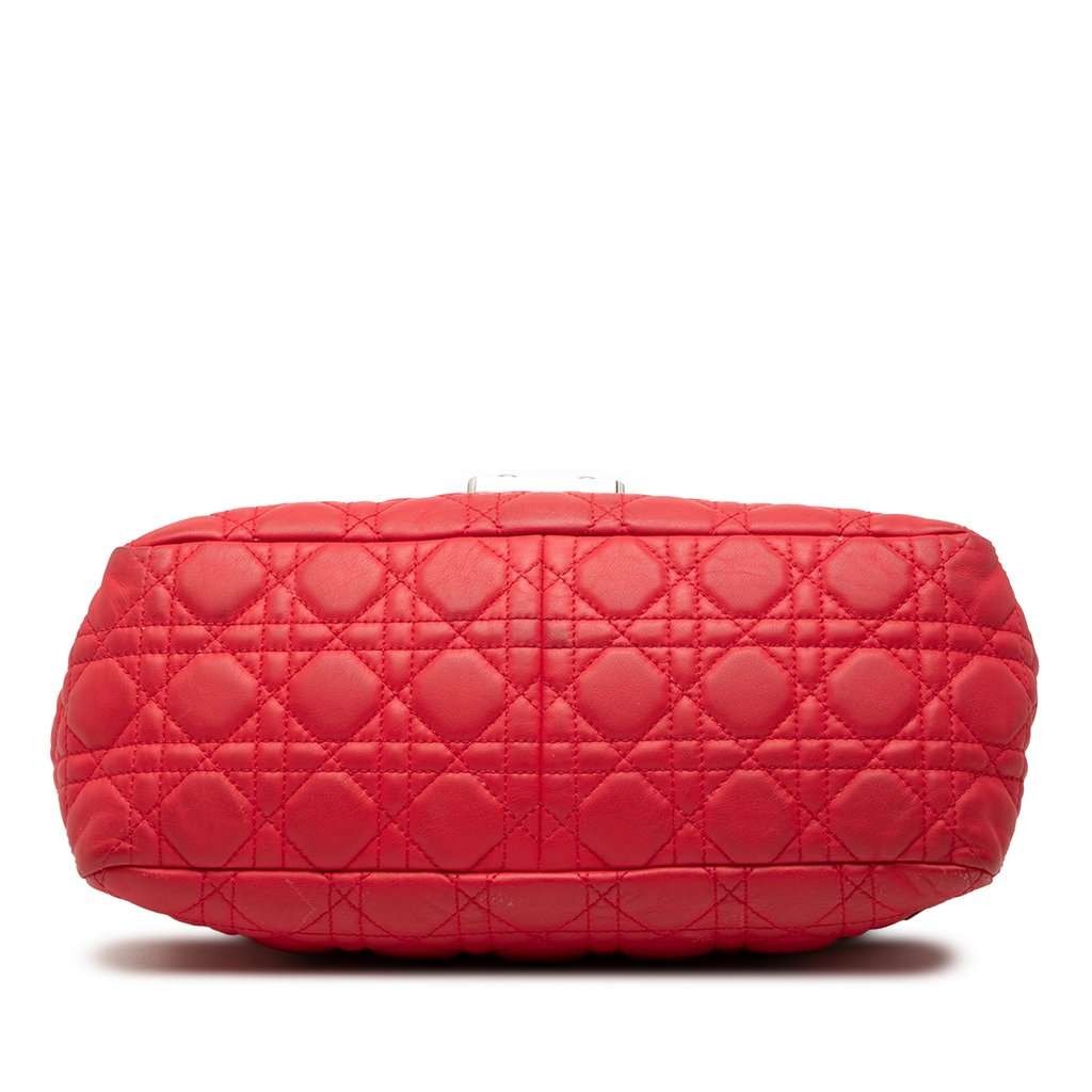 Dior Lambskin Cannage New Lock Shoulder Bag Red Leather Very good - Inside View