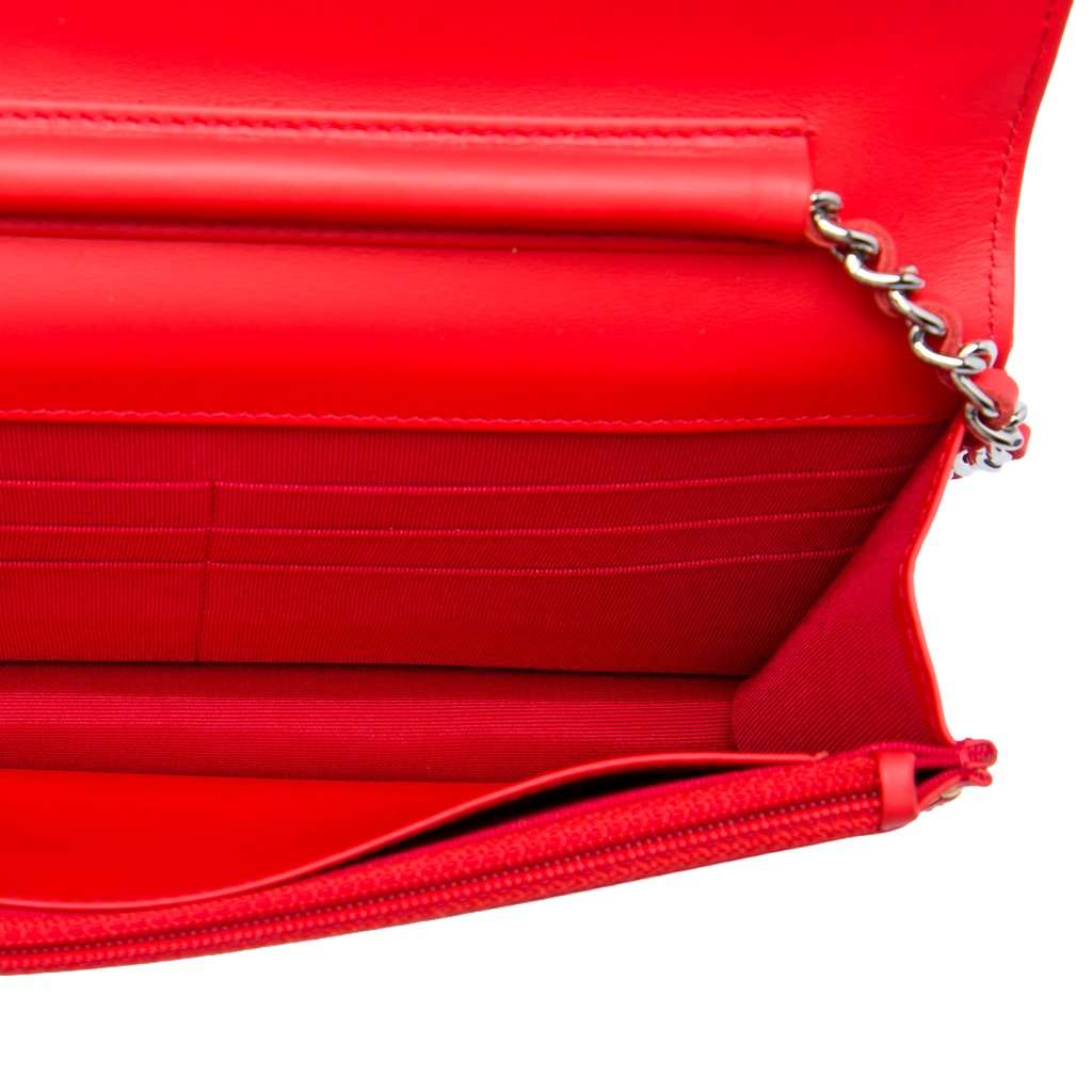 Chanel CC Striped Patent Wallet On Chain Red Leather Very good condition - Model View