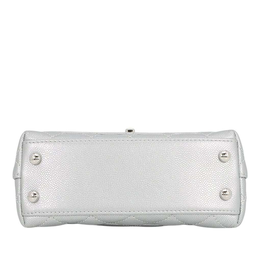 Chanel Extra Mini Metallic Quilted Caviar Coco Top Handle Bag Silver Leather Very good condition - Inside View