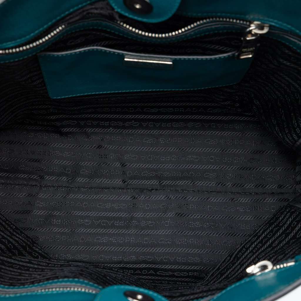 Prada Saffiano Soft Triple Pocket Tote Blue Leather Very good condition - Model View