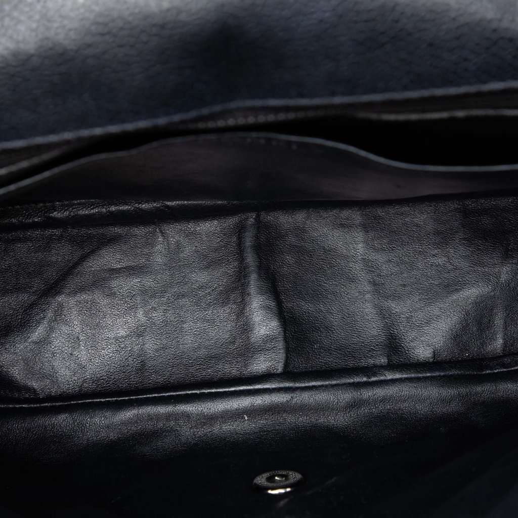 Chanel Jumbo Classic Caviar Single Flap Black Leather Very good condition - Model View