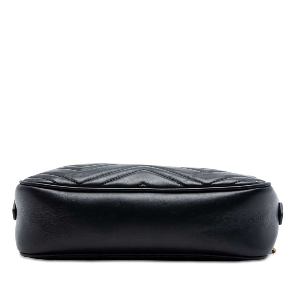 Gucci Small GG Marmont Matelasse Calfskin Crossbody Black Leather Very good condition - Inside View