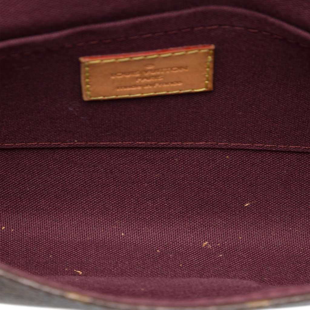 Louis Vuitton Monogram Favorite MM Brown Very good - Model View