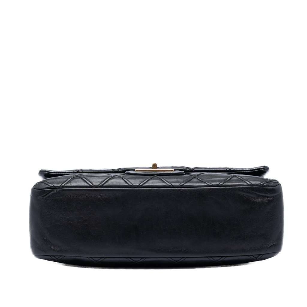 Chanel Large Diamond Debossed Calfskin Reissue 2.55 Cosmos Flap Black Leather Very good condition - Inside View