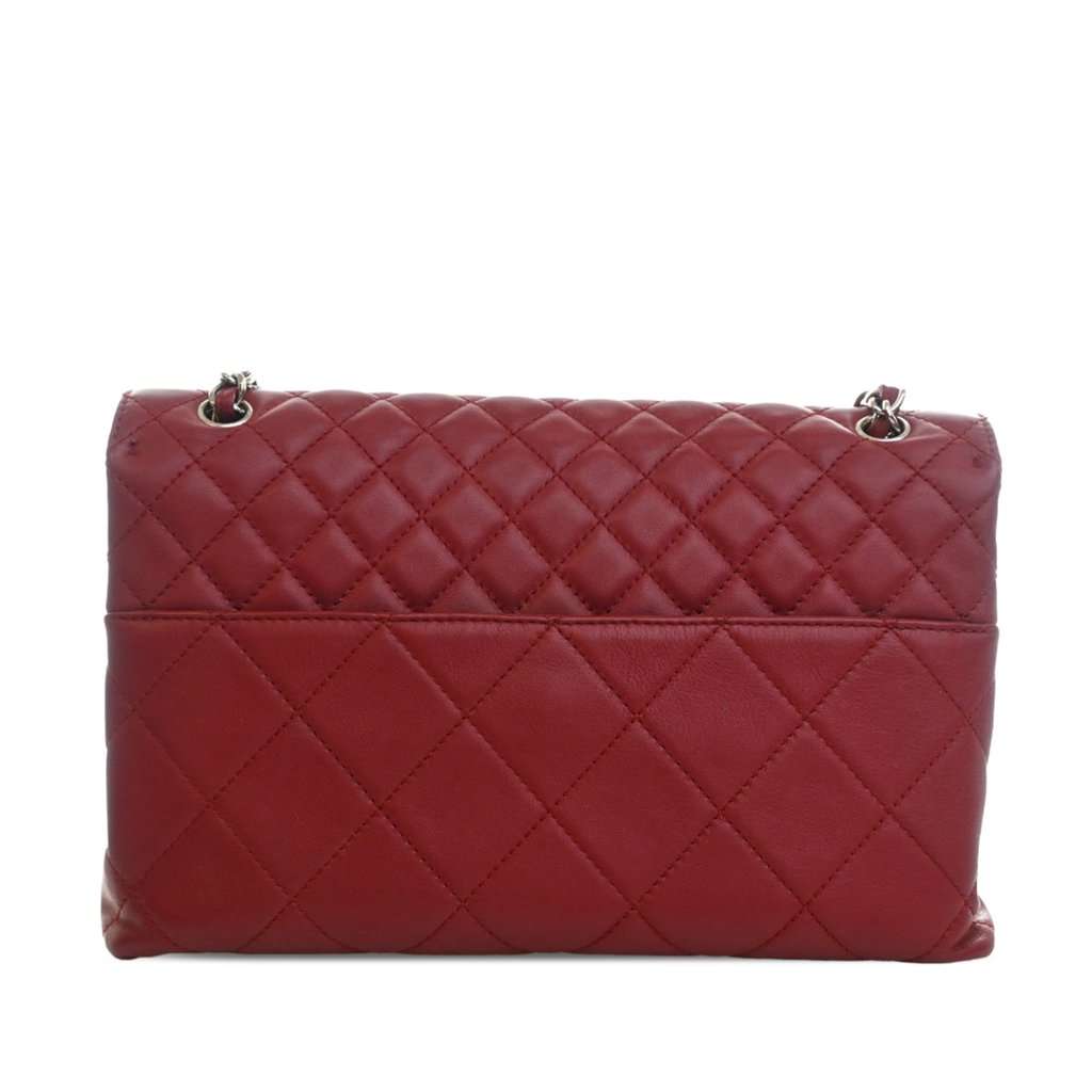 Chanel CC Quilted Calfskin In The Business Flap Red Leather Very good condition - Back View