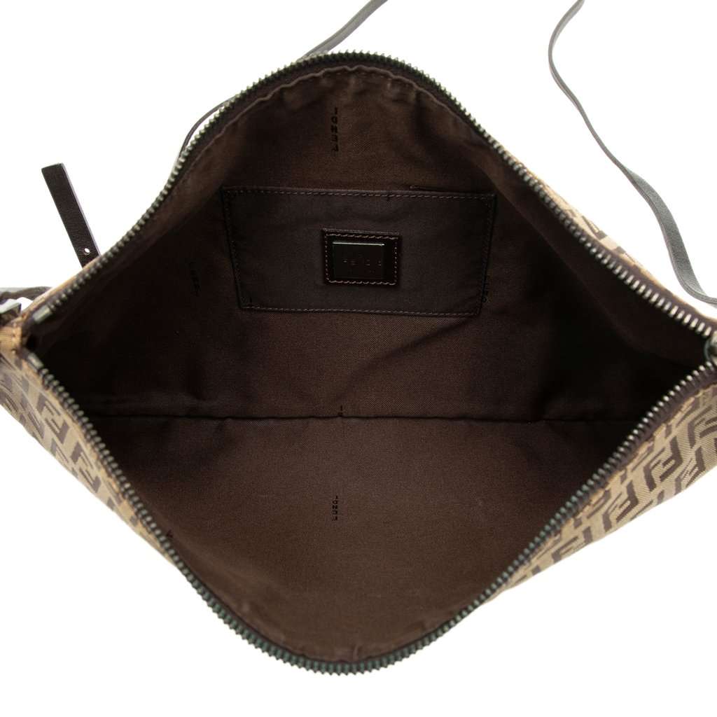 Fendi Zucchino Canvas Crossbody Beige Very good condition - Model View