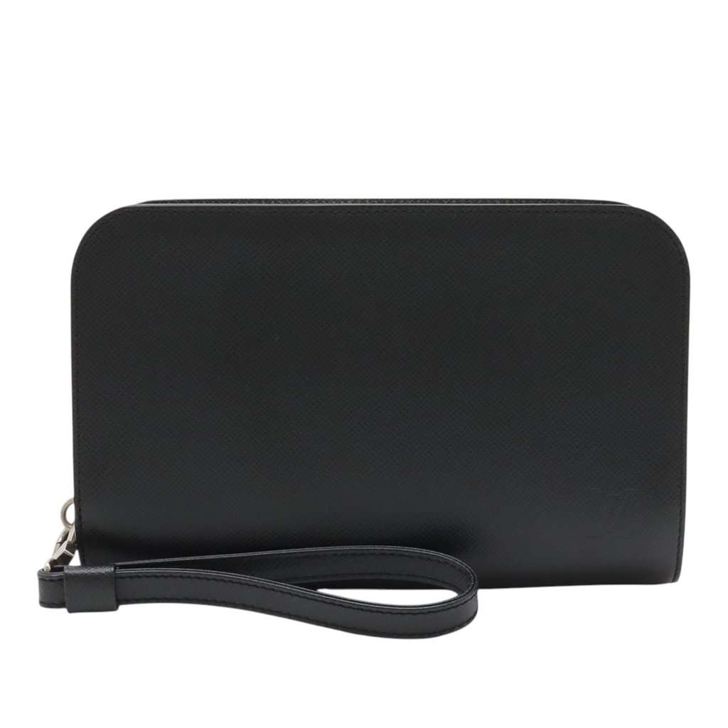 Louis Vuitton Taiga Pochette Baikal Black Leather Very good condition - Front View