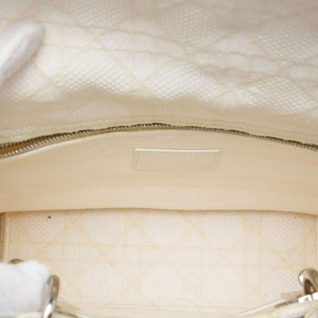 Dior Medium Embroidered Canvas Cannage Lady D Lite White Very good condition - Model View