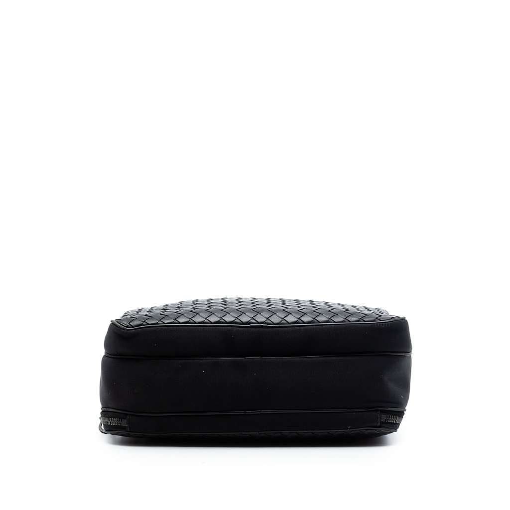 Bottega Veneta Nappa Intrecciato Trimmed Canvas Messenger Bag Black Leather Very good condition - Inside View