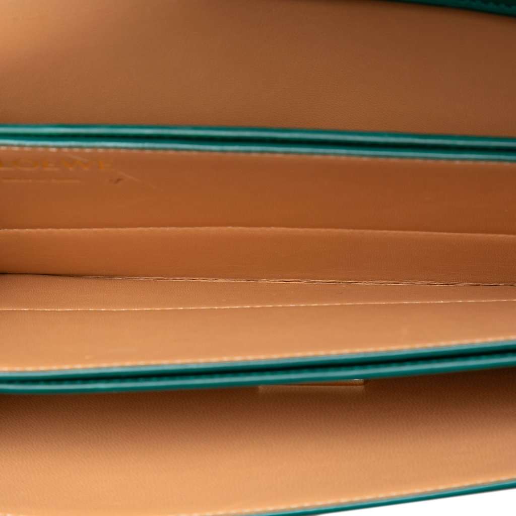 Loewe Smooth Leather Goya Long Shoulder Bag Green Leather Very good condition - Model View